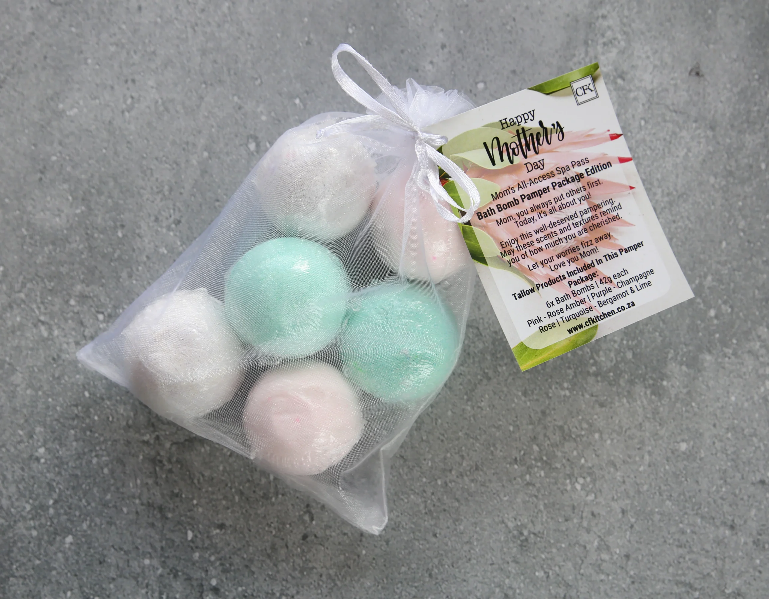 Mother's Day | Bath Bomb Spa Pamper Package - Image 2