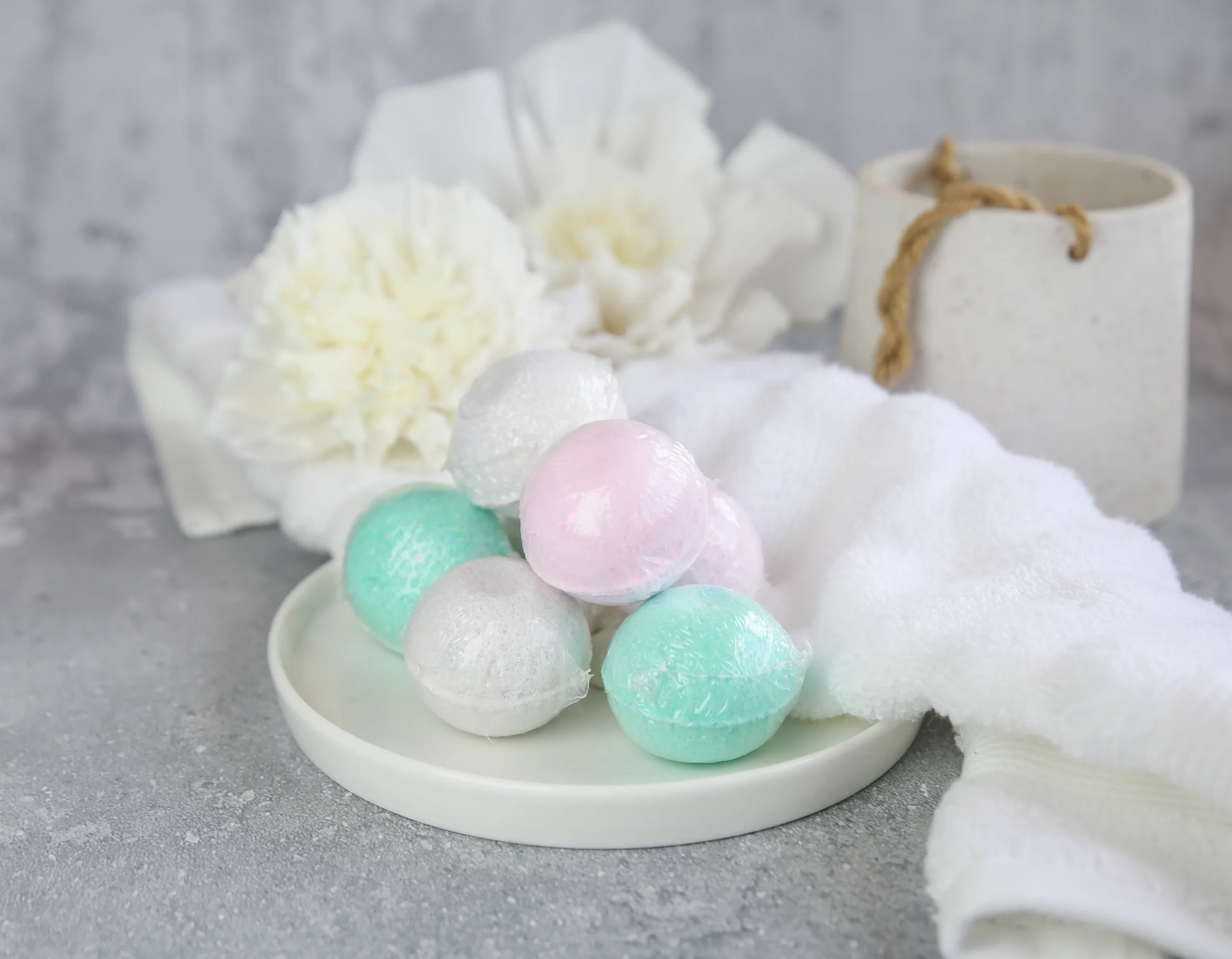 Mother's Day | Bath Bomb Spa Pamper Package - Image 3